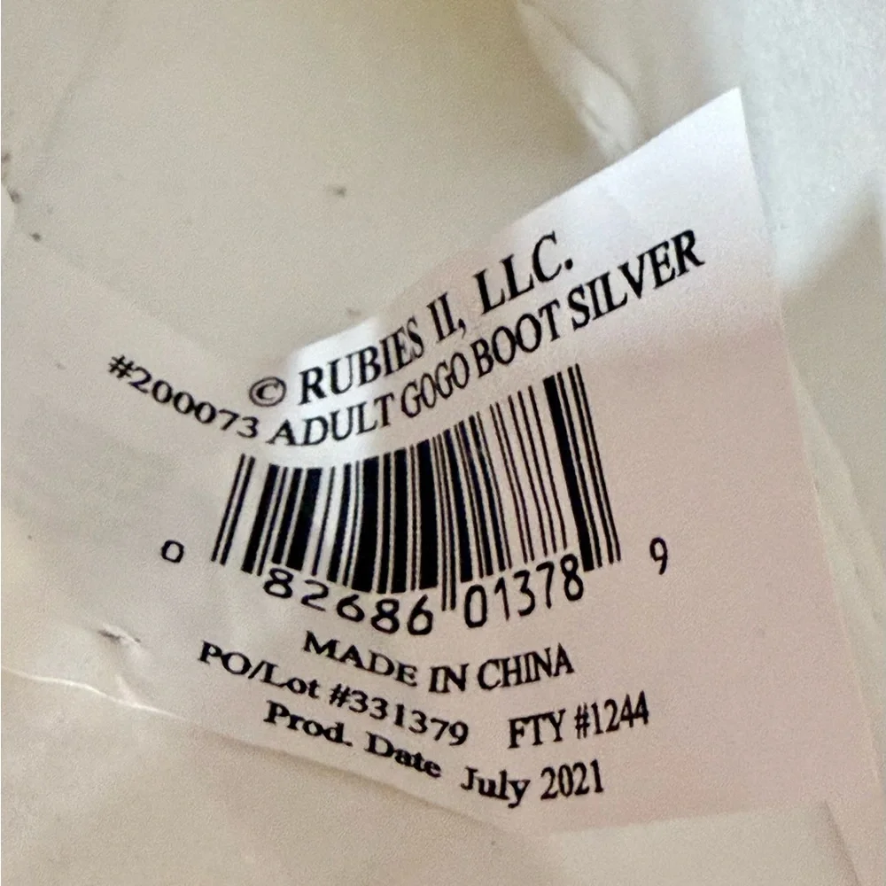 NIB Silver Knee-High GoGo Boots Size 6